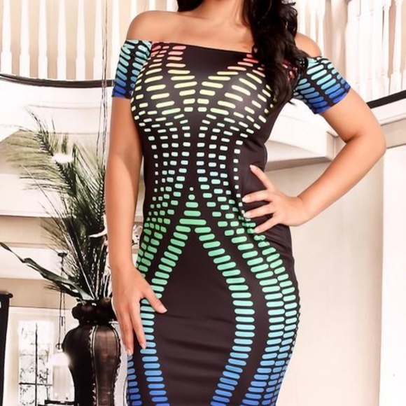 Dot Print Bodycon Dress - Picture 4 of 5